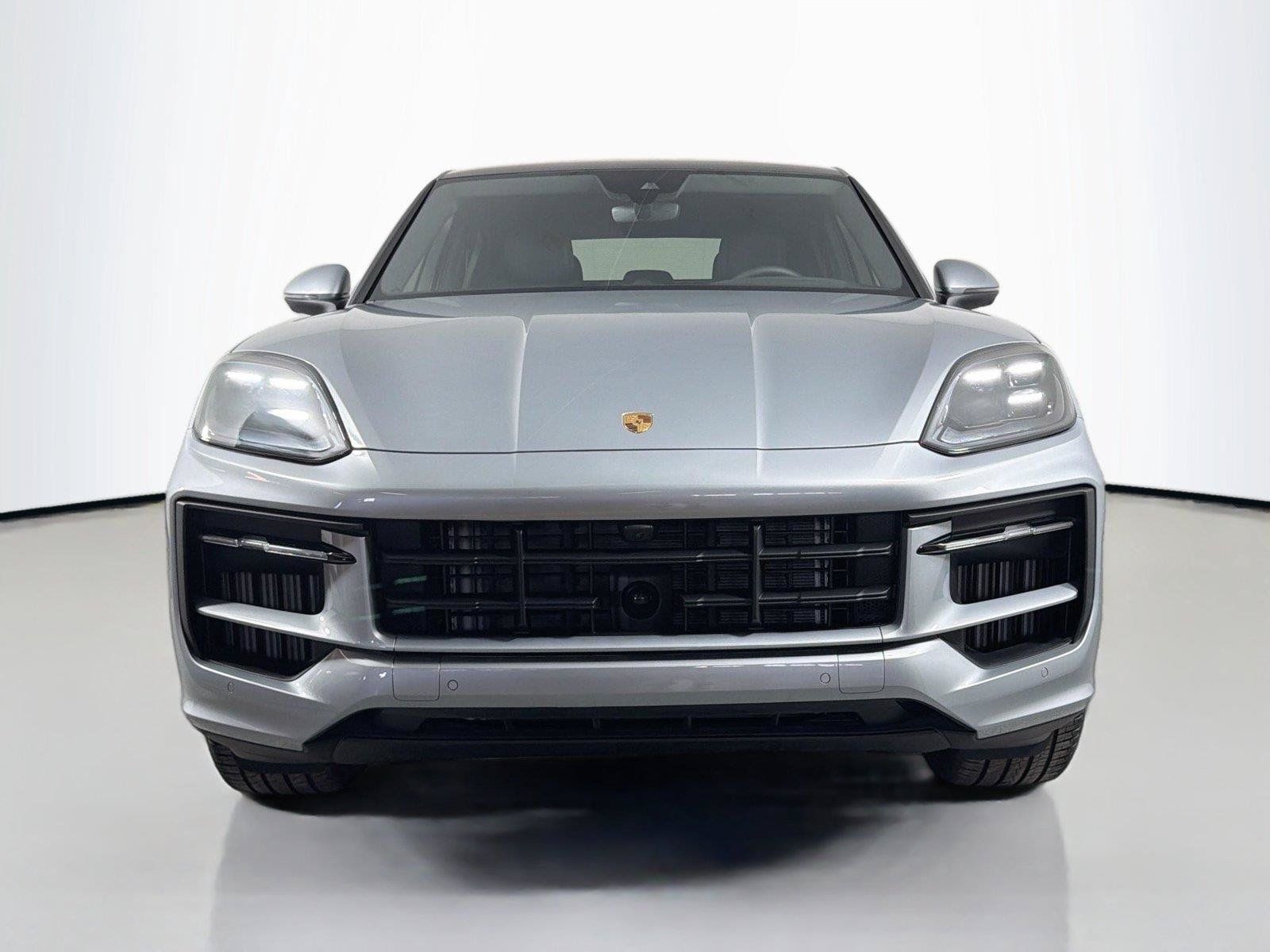 Certified 2025 Porsche Cayenne Coupe AWD/4WD image 10