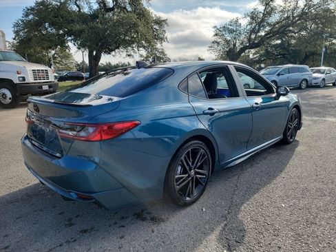 Used 2025 Toyota Camry XSE image 5