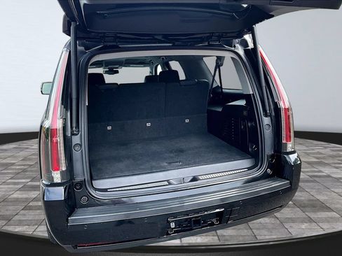 Used 2016 Cadillac Escalade ESV 2WD image 40