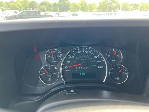 New 2026 Chevrolet Express 2500 Extended w/ Driver Convenience Package RWD image 12