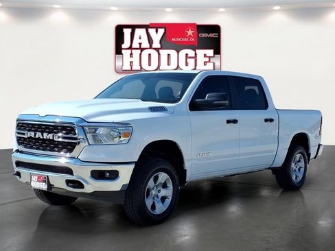 Used 2023 RAM 1500 Big Horn AWD/4WD image 3