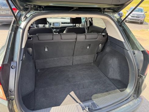 Used 2018 Honda HR-V EX image 5