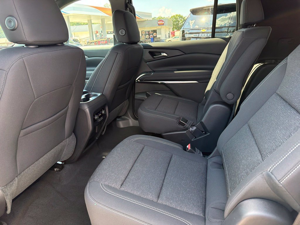 New 2027 Chevrolet Traverse LT w/ Driver Confidence Package FWD image 14