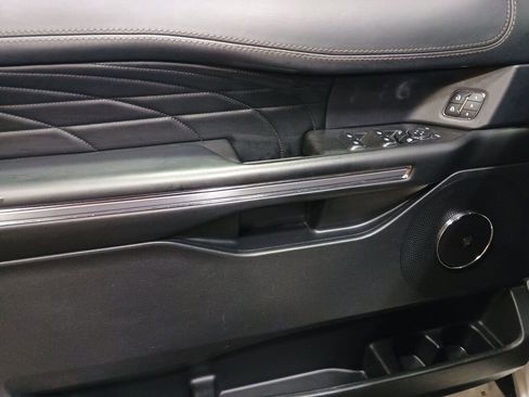 Used 2020 Ford Expedition Platinum image 6