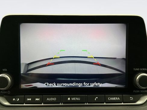 Used 2025 Nissan Rogue SV AWD/4WD image 15