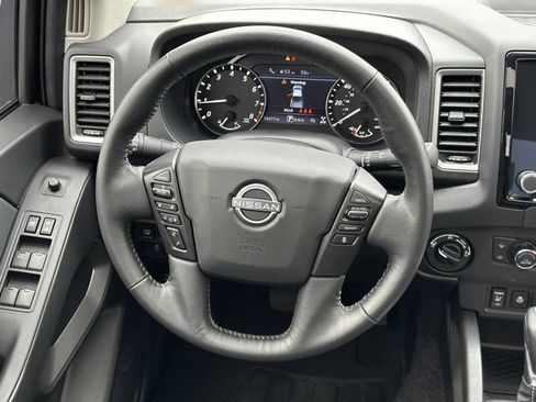 Used 2024 Nissan Frontier SL w/ Technology Package AWD/4WD image 25