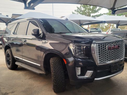 Used 2023 GMC Yukon Denali w/ LPO, Floor Liner Package AWD/4WD image 2