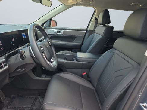 Certified 2025 Hyundai Santa Fe SEL AWD/4WD image 11