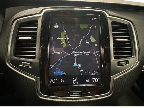 Used 2019 Volvo XC90 T6 Momentum w/ Protection Package Premier image 8