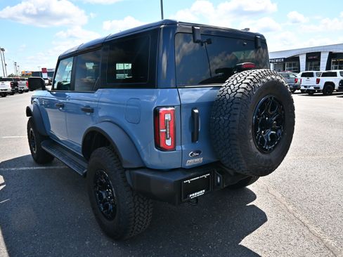 Used 2025 Ford Bronco Outer Banks w/ Sasquatch Package AWD/4WD image 8