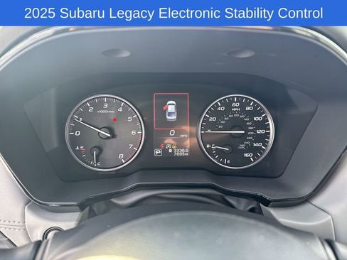 Used 2025 Subaru Legacy Premium image 27