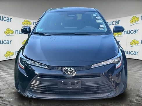 Used 2023 Toyota Corolla LE w/ Carpet Mat Package (TMS) FWD image 2