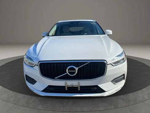Used 2019 Volvo XC60 T5 Momentum w/ Premium Package AWD/4WD image 2