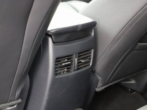 Used 2025 MAZDA CX-30 AWD 2.5 S w/ Preferred Package image 18