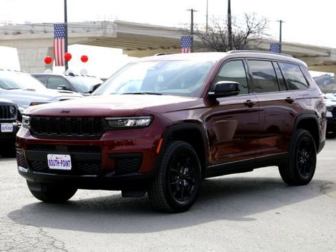 New 2025 Jeep Grand Cherokee L Laredo image 7