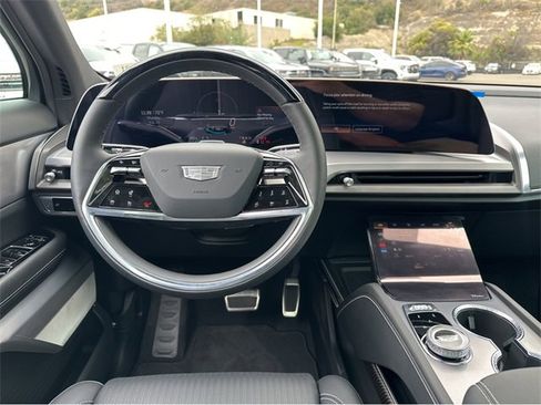 New 2026 Cadillac Vistiq Luxury image 5