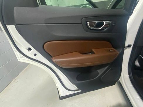 Used 2023 Volvo XC60 B6 Ultimate w/ Climate Package AWD/4WD image 8