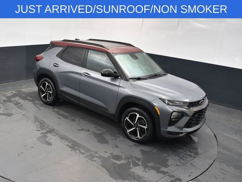 Used 2022 Chevrolet TrailBlazer RS w/ Sun and Liftgate Package image 33