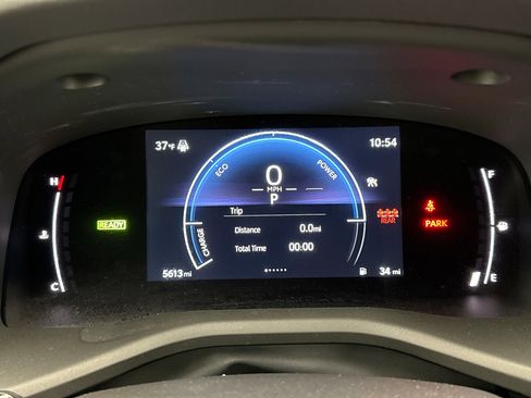 Used 2025 Toyota Camry LE image 9