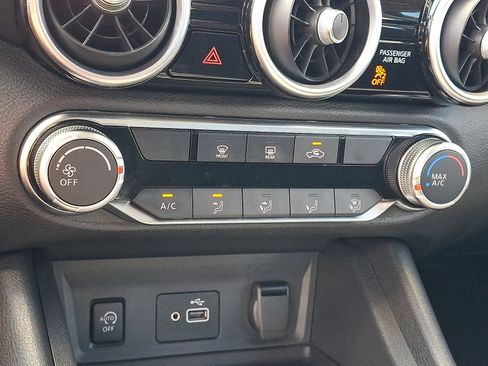 Used 2025 Nissan Sentra S FWD image 17