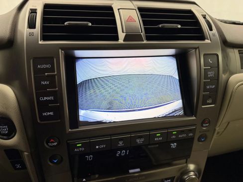 Used 2019 Lexus GX 460 Luxury AWD/4WD image 19