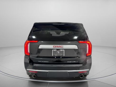 Used 2023 GMC Yukon Denali w/ Denali Reserve Package image 4