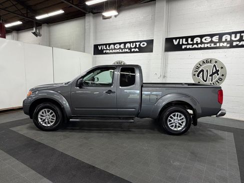 Used 2021 Nissan Frontier SV AWD/4WD image 9