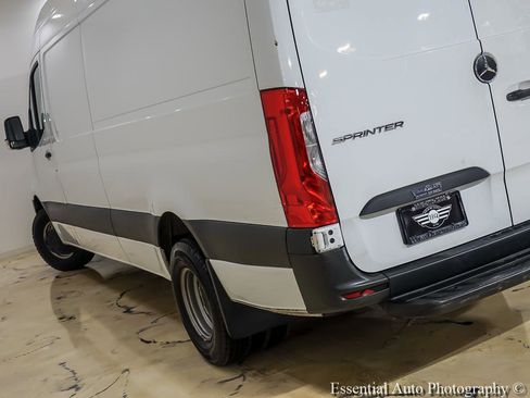 Used 2019 Mercedes-Benz Sprinter 170 Cargo w/ Driver Convenience Package image 8