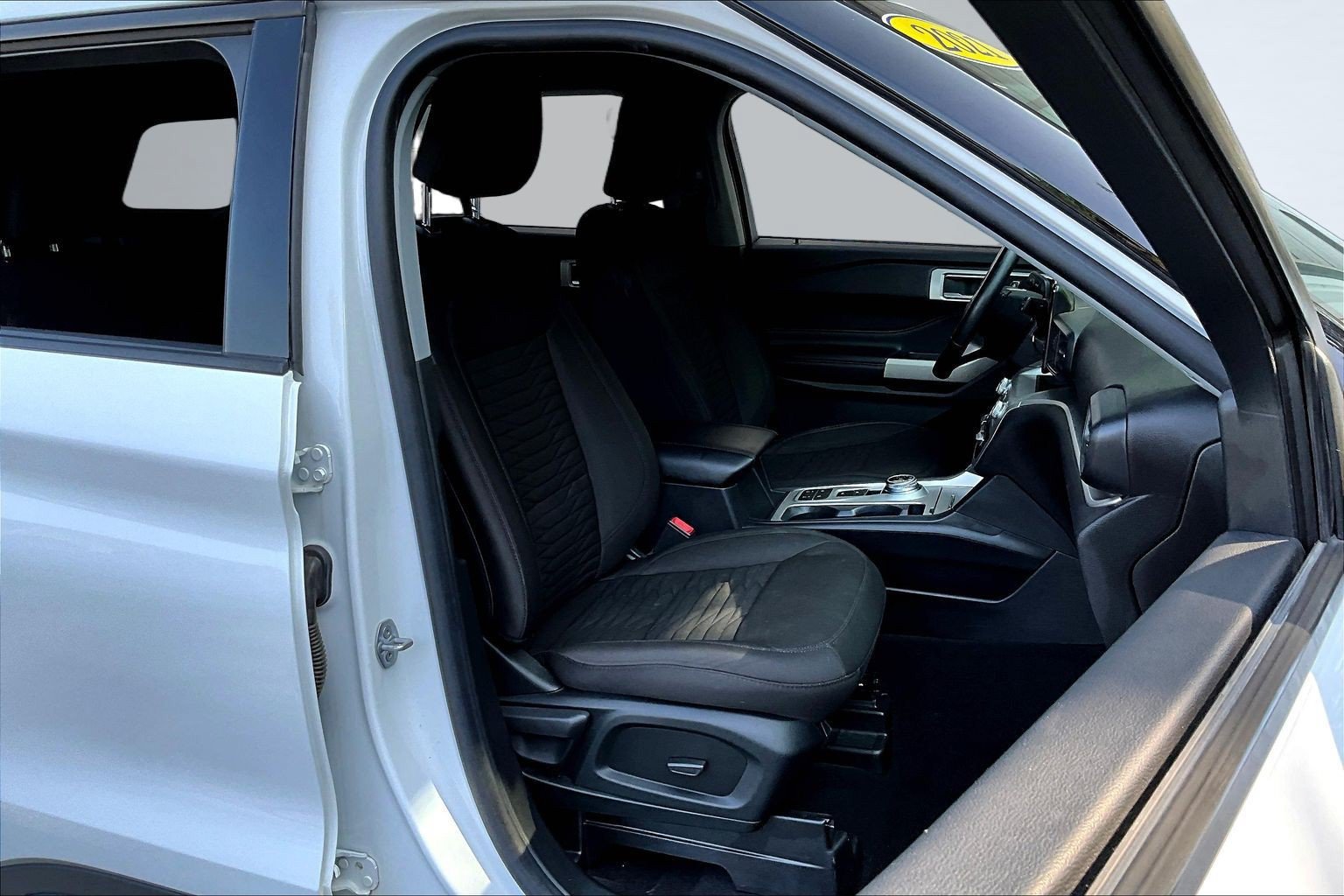 Used 2021 Ford Explorer XLT RWD image 26