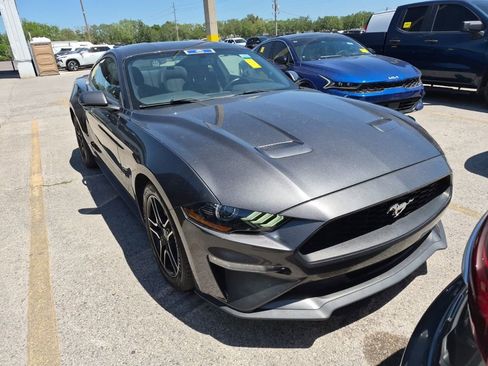 Used 2019 Ford Mustang Coupe w/ Equipment Group 101A image 4