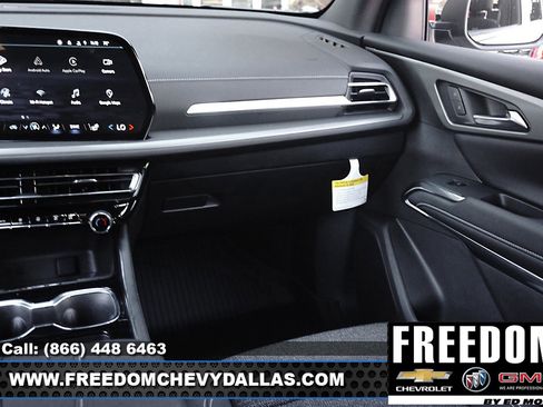 New 2026 Chevrolet Traverse LT w/ Driver Confidence Package image 35