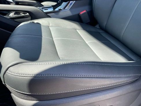 New 2025 Kia Telluride EX w/ EX Captain's Chair Package image 22