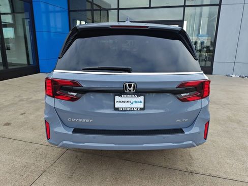 New 2026 Honda Odyssey Elite image 6
