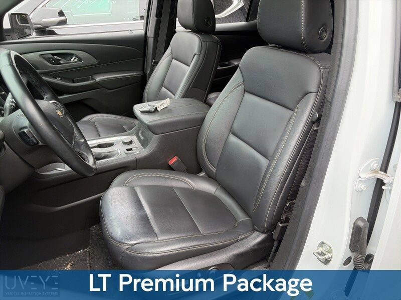 Used 2023 Chevrolet Traverse LT w/ LT Premium Package AWD/4WD image 7