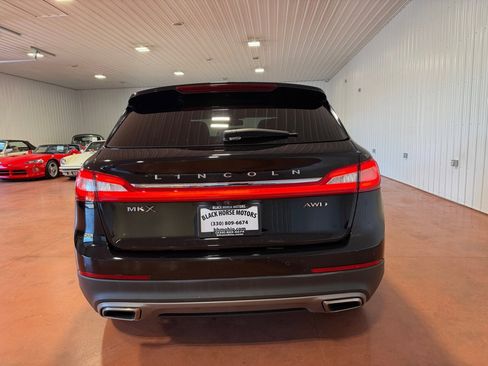 Used 2018 Lincoln MKX Reserve w/ Lincoln MKX Climate Package image 9