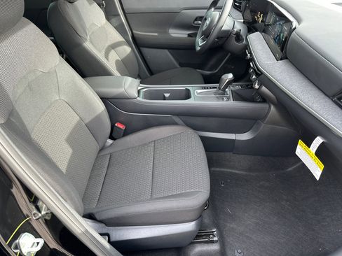 New 2026 Nissan Kicks S image 13