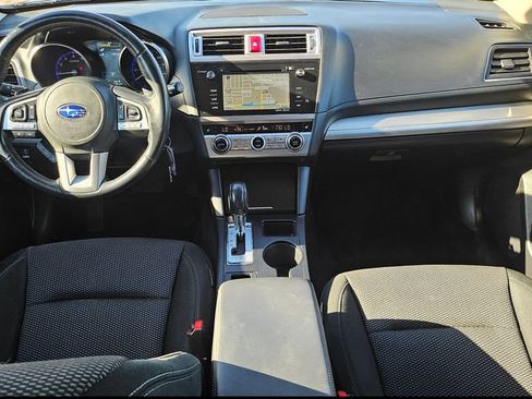 Used 2017 Subaru Outback 2.5i Premium AWD/4WD image 5