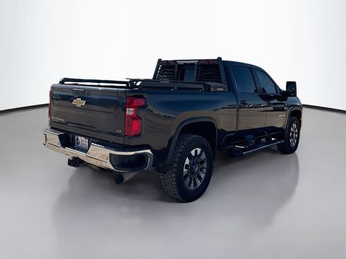 Used 2024 Chevrolet Silverado 2500 LT AWD/4WD image 7
