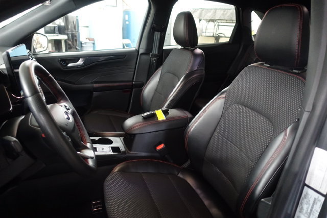 Used 2024 Ford Escape ST-Line Select w/ Tech Pack #2 AWD/4WD image 11