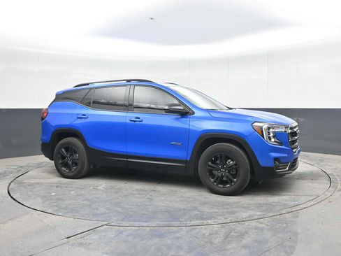 Used 2024 GMC Terrain AT4 w/ Infotainment Package II AWD/4WD image 8