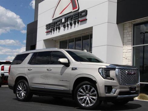 Used 2022 GMC Yukon Denali AWD/4WD image 1