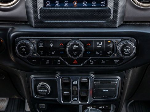 Used 2020 Jeep Gladiator Sport w/ Quick Order Package 24S AWD/4WD image 26