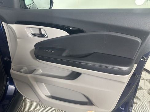 Used 2019 Honda Ridgeline RTL-E image 23