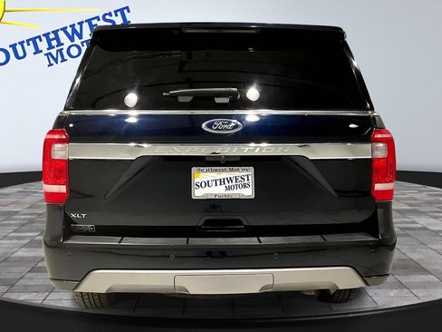 Used 2021 Ford Expedition XLT image 5