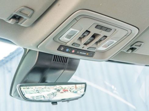 Used 2025 GMC Sierra 2500 Denali w/ Denali Reserve Package AWD/4WD image 22