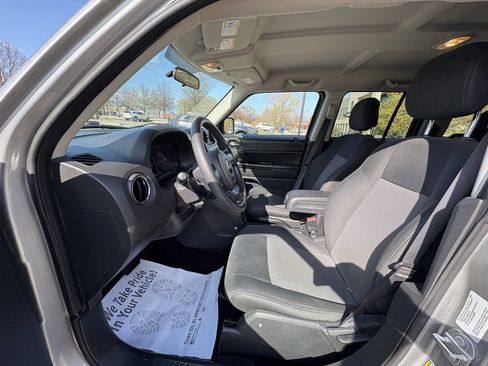 Used 2015 Jeep Patriot Sport w/ Power Value Group AWD/4WD image 21