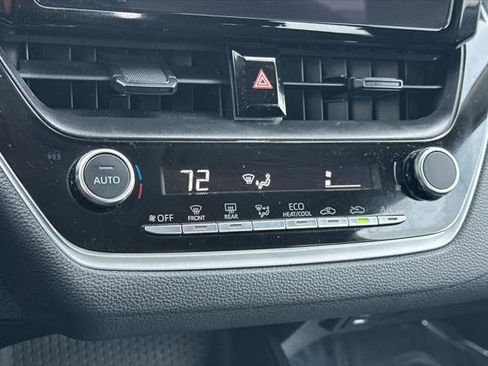 Certified 2025 Toyota Corolla LE image 21