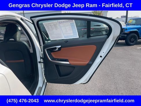 Used 2017 Volvo S60 T5 Inscription AWD/4WD image 27