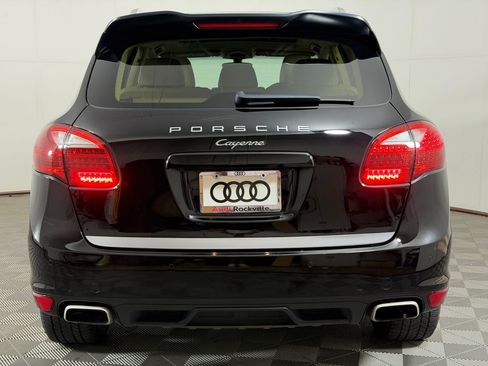 Used 2013 Porsche Cayenne w/ Convenience Pkg AWD/4WD image 10