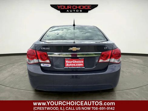 Used 2014 Chevrolet Cruze LT FWD image 4